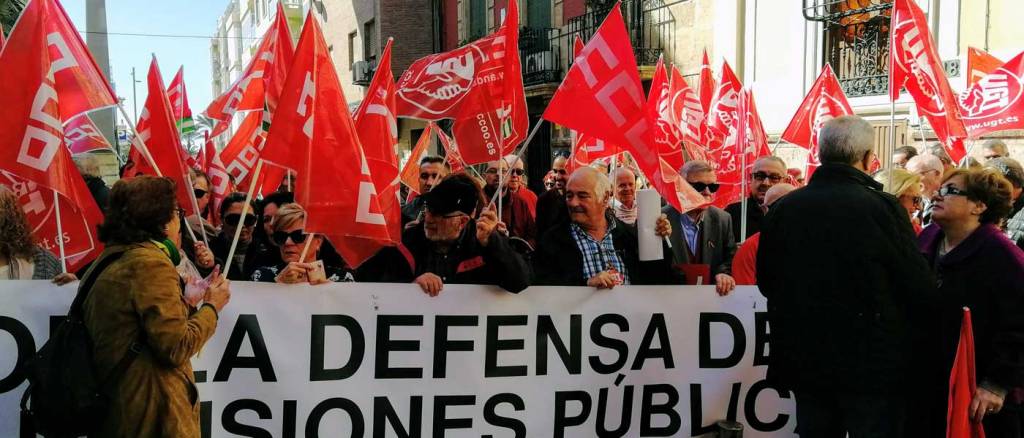 Los abuelos toman la calle por las&nbsp;pensiones