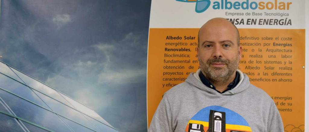 Jesús Parrilla, socio fundador de Albedo Solar: «Si a todos los invernaderos les instaláramos placas fotovoltaicas, produciríamos toda la energía del&nbsp;país”