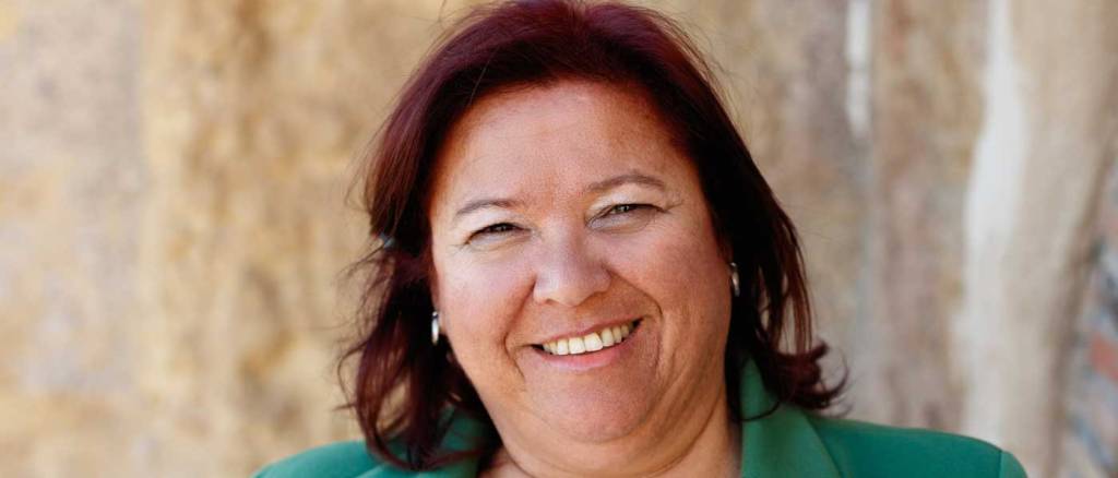 Amalia Román: «Es fundamental crear una Concejalía de la Mujer, que potencie su papel y la&nbsp;proteja»