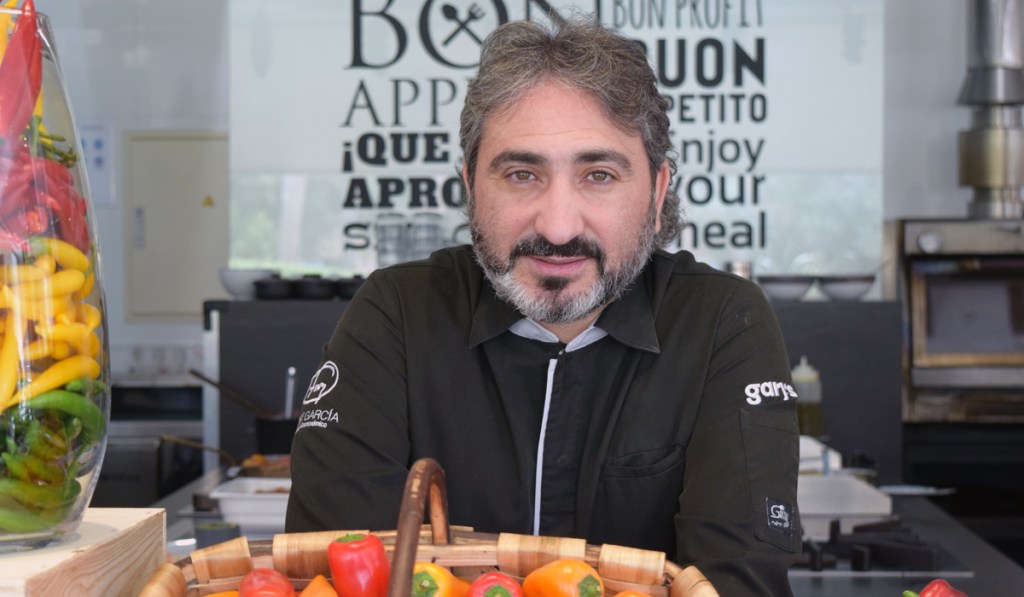 Tony García: “Nuestra cocina está basada en el producto de Almería y en la&nbsp;creatividad”