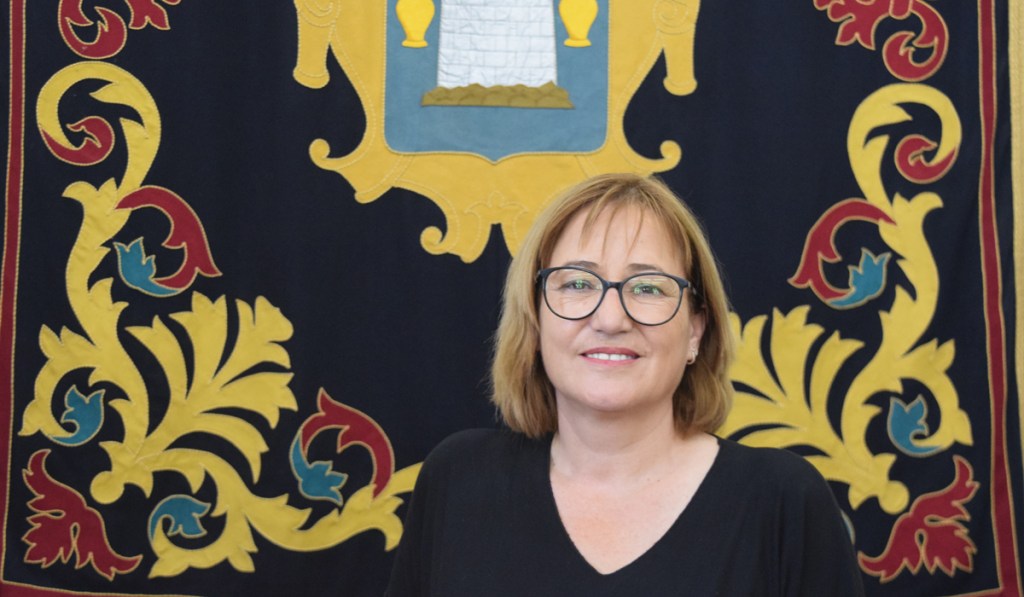 Esperanza Pérez, alcaldesa de Níjar: “Le veo muchísimo futuro tanto a la agricultura como al turismo en&nbsp;Níjar”