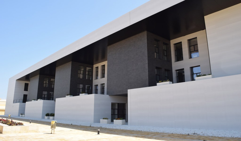 Facultad de Ciencias Económicas y Empresariales de la Universidad de Almería. Foto de Sonia Rodríguez / Foco Sur