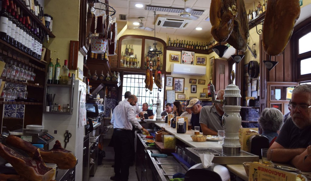 Casa Puga, bar de tapas en Almería. Foto de Sonia Rodríguez / Foco Sur